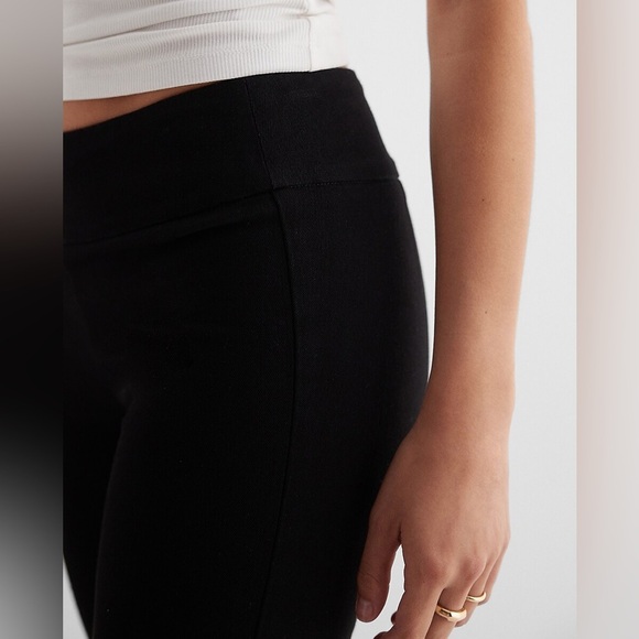 Express Jeans Mid Rise Dark Blue Pull-On FlexX '70S Flare NWT - Picture 3 of 3